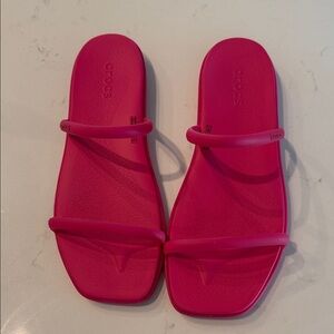 CROCS Women's Vibrant Pink Sandals